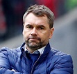 FC Bayern - Hamburger SV: HSV entlässt Trainer Bernd Hollerbach - WELT