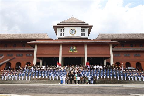 Jokowi Resmikan Graha Utama Akmil Yang Direnovasi Prabowo