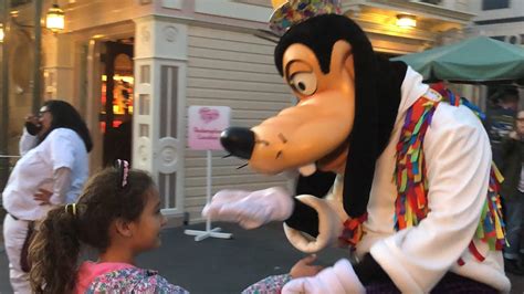 Goofy At Disneyland Youtube