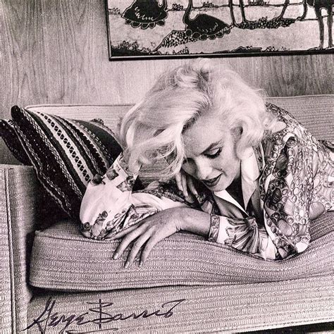 Marilyn On The Sofa Sitting Photo By George Barris 1962 Marilyn Monroe Marilyn Marilyn