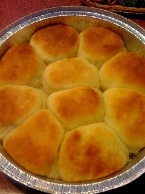 paula deen fluffy yeast rolls 101 simple recipe