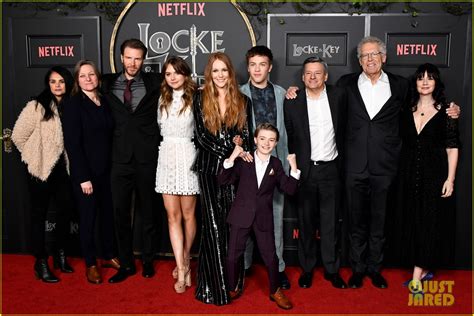 Photo Netflixs Locke Key Cast Celebrate Their Series Premiere 20