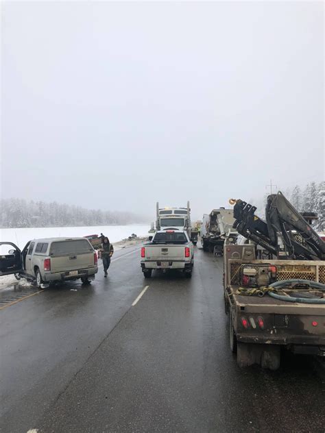 Northern Alberta’s Highway 43 fully reopens after multi-vehicle