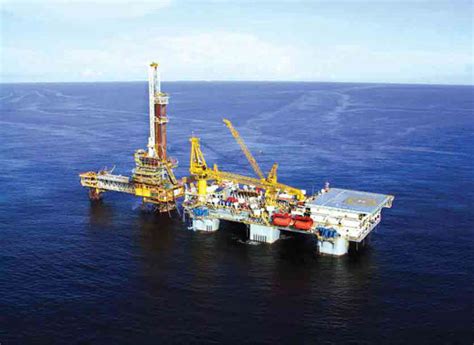 Closer to home, sapurakencana's subsidiary sapurakencana tl offshore sdn bhd (sktlo), in consortium with pt encona inti industri indonesia, was awarded the work of offshore and onshore pipeline installation in respect of the construction of kalija 1 natural gas transmission pipeline of. SapuraKencana rises on gas discovery offshore Sarawak ...