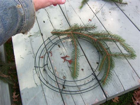 How To Make An Evergreen Christmas Wreath Holidappy
