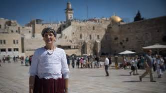 First Cabinet Member Enters Temple Mount After 3 Years As Pm Lifts Ban The Times Of Israel