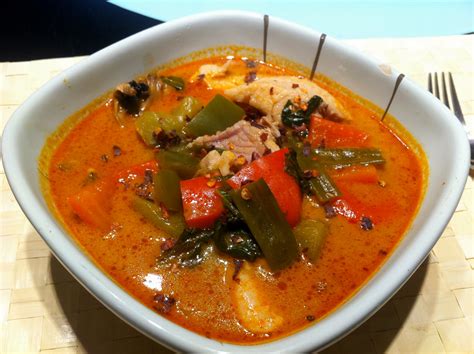 Use up bits of white fish combined with prawns, mussels, clams for a gorgeous bowlful. Journey Through Spice: Thai Fish Soup