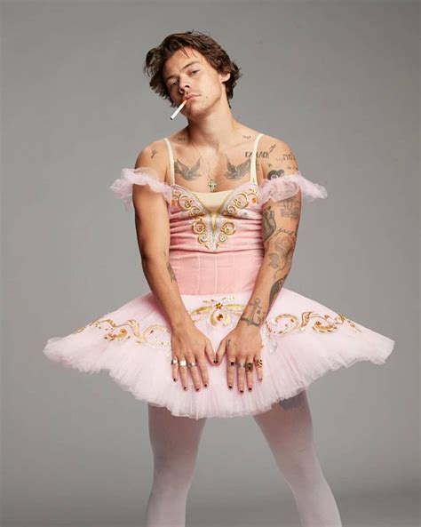 we ll be alright h on instagram “unseen of harry as ballerina and harry on a disco ball for snl