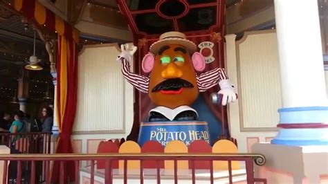 Talking Mr Potato Head Interactive Attraction At Disneyland Youtube