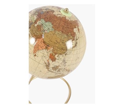 Nude World Map Globe Makro
