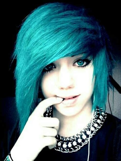 Blue Emo Hairstyles Hairstyles Pictures Hairstyles Gallery Globezhair
