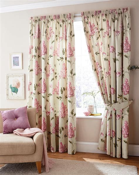 Carys Floral Print Curtains Oxendales