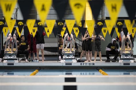 Photos Iowa Swimming And Diving Invite Day Three The Daily Iowan