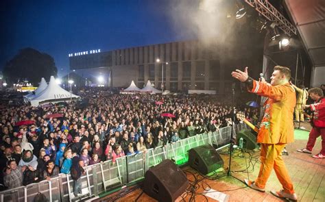 Host of the dutch tt, it is popularly referred to as the cathedral of motorcycling by the fans of the sport. Hoe het ook zit met corona, het TT Festival 2021 in Assen ...