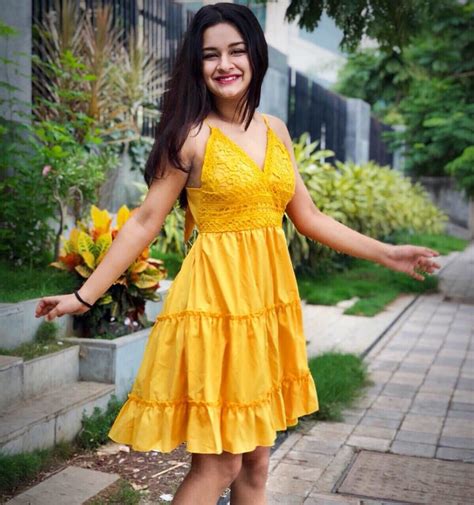 Avneet Kaur Wiki Age Boyfriend Height Weight Net Worth And More