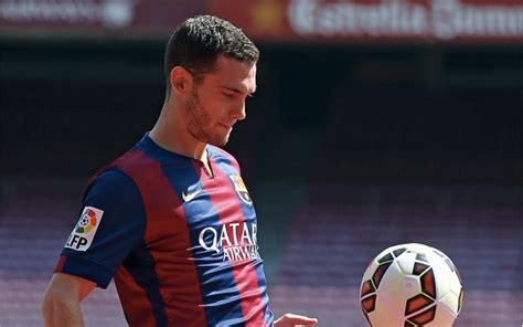 arsenal legend lays into gunners over thomas vermaelen s barcelona move