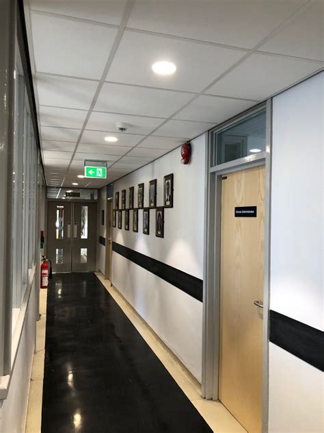 Avrenim Dental Hospital Restorative 5 And 4th Floor Corridor Refurbishment