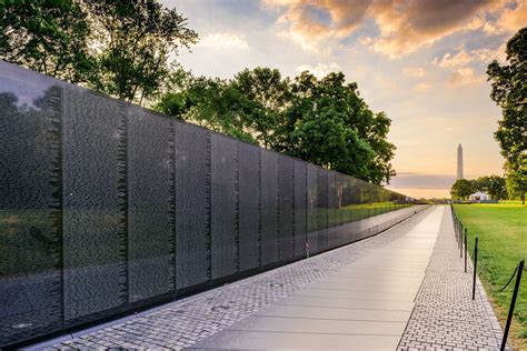 Maya Lins Vietnam Veterans Memorial Changed How We Process War