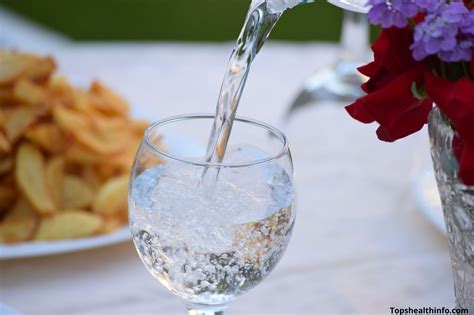 Benefits Of Drinking Sparkling Water Tops Health Info