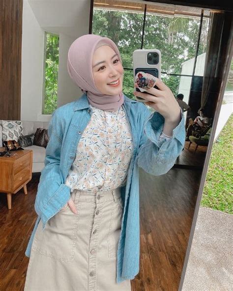 5 Gaya Ootd Hijab Pastel Ala Ayana Moon Manis Banget Okezone Muslim