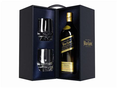 Kenmerkend is een verleidelijk aroma, complexe smaken en een zijdezachte textuur. Johnnie Walker Blue Label Whisky Super Deluxe Wallpaper ...