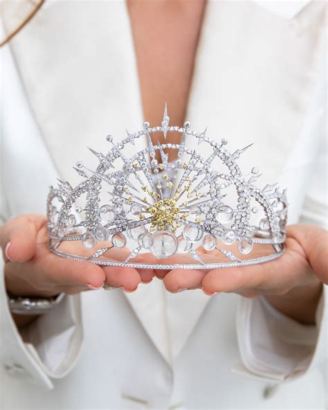 Royal Chaumet Tiara Presented In Paris New Les Ciels De Chaumet High