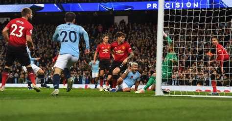 Manchester united have the lead! Man City vs Man Utd LIVE score: David Silva, Sergio Aguero ...