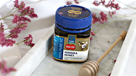 The wealth of origin plant species nestled in the luscious green mountains of new zealand provide the. Manuka honing | helende honing uit Nieuw-Zeeland ...