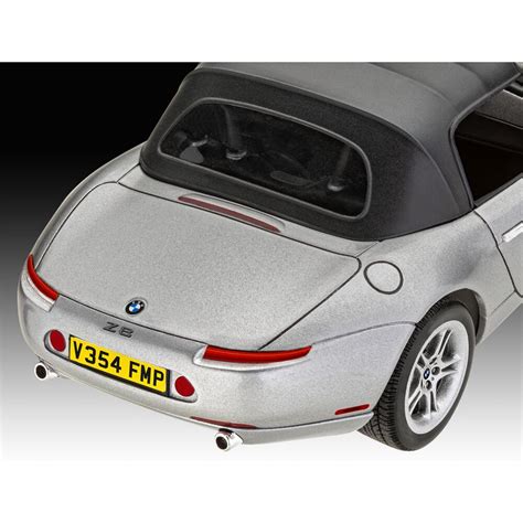 Revell James Bond 007 The World Is Not Enough Bmw Z8 Model Kit Scale 124