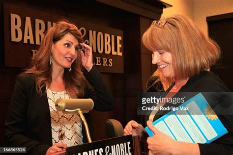 Nia Vardalos Signs Copies Of Her New Book Instant Mom Photos And