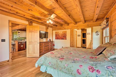 Powderhorn Mountain Cabin Pool Access And Game Room In Boone W 4 Br