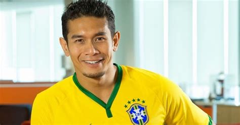 May 17, 2021 · lipstik terbuat dari minyak dan lilin, jadi noda yang sulit dihilangkan. Gillette Memperkenalkan Pisau Cukur Brazil Edisi Khas ...