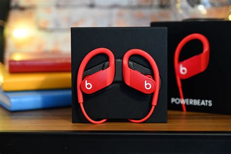 Powerbeats 4 Hands On And First Look With Beats Newest Headphones
