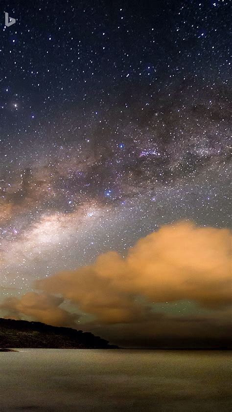 Milky Way Galaxy Over The Atlantic Ocean Bing Wallpaper Milky Way
