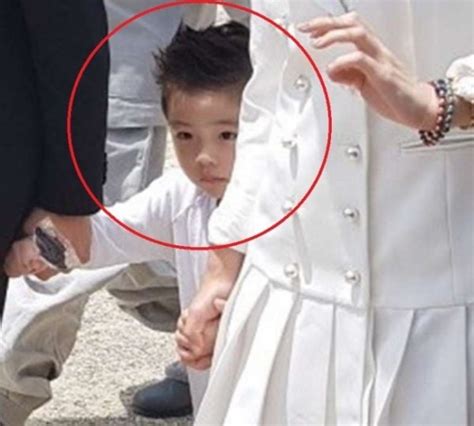 Lee Byung Hun And Lee Min Jungs Son Spotted For The First Time