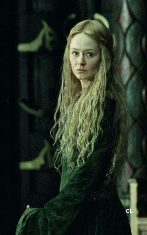 Costume Lovers 🌷 — Eowyn Miranda Otto Green Gown The Lord Of The