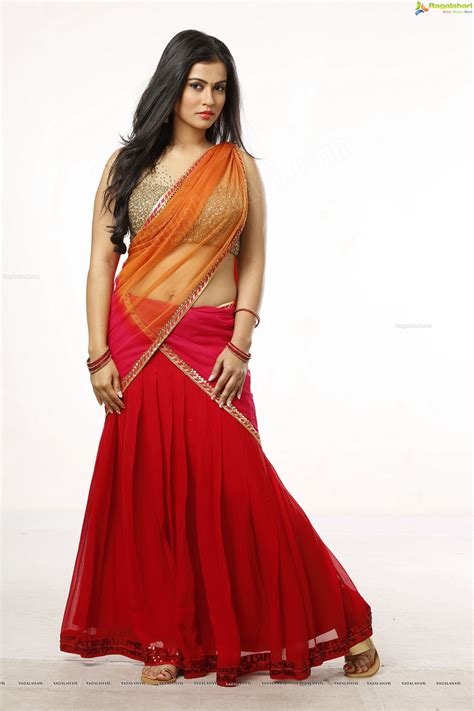Sharmiela Mandre Spicy Hot Actress Hot Saree Hot Navel Hot Cleavage