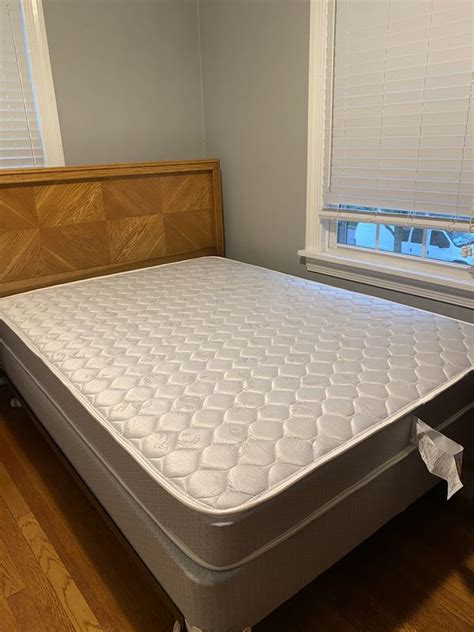 Their work revolves around the widely used techniques of innerspring system and pocketed coils in the making of mattresses. The Original Mattress Factory - Full Size Bed for Sale in ...