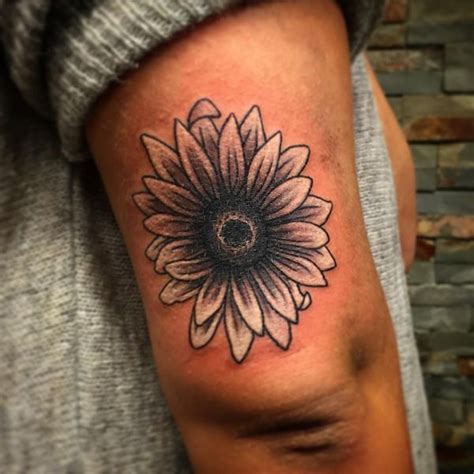 This collection of 8 cool black and white tattoo designs is something that we've been meaning to put up for quite some time now but we simply hadn't and if you're ready to get started, all you have to do is scroll down and check out the tattoo designs below. 48 Unique Daisy Tattoos To Style Your Body