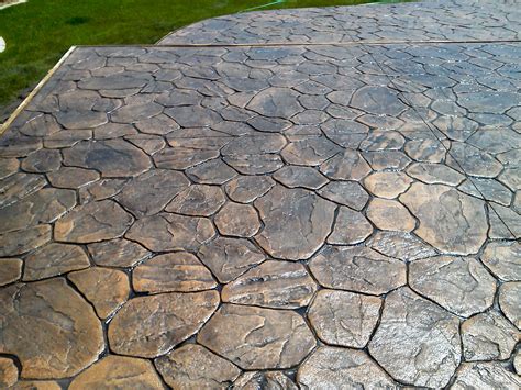 Random Stone Stamped Concrete In Doeskin And Black