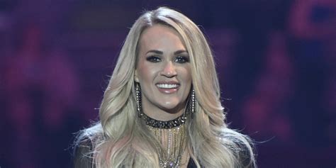 Carrie Underwood Breaks Her Own Record At Cmt Awards 2020 2020 Cmt