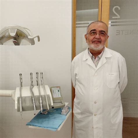 Clínica Dental En Sevilla Dr Sánchez Solís