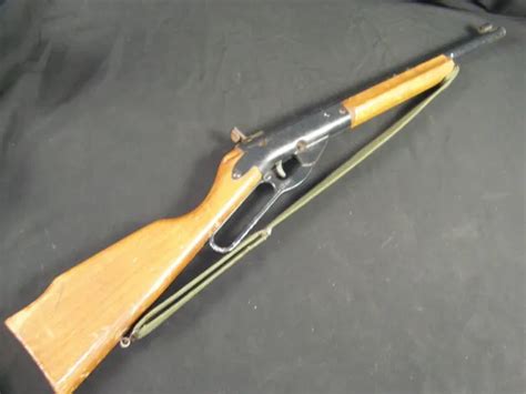 VINTAGE DAISY MODEL 99 Vintage BB Gun With Target Peep Sights Strap