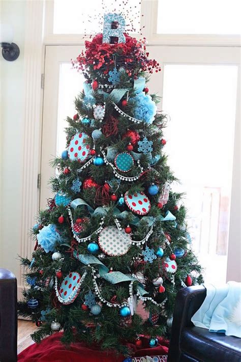 30 Christmas Tree Decorating Ideas To Try This Season