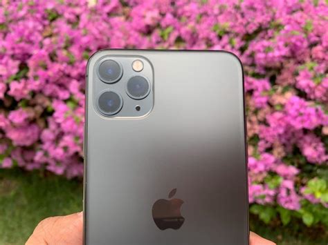 (hdr stands for high dynamic range.) the two features both attempt to use many images captured. LTE Performance Test: iPhone 11 Pro Zooms Ahead of iPhone ...