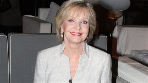 actress florence henderson of the brady bunch dies at 82