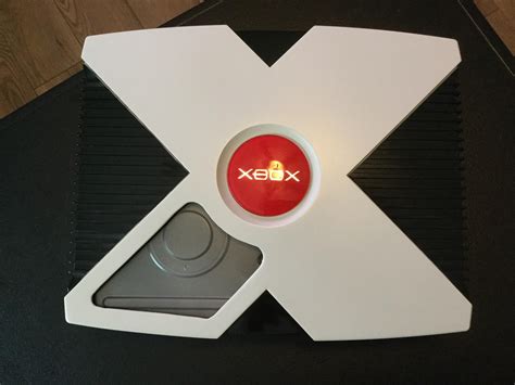 The Nes Xbox Case Mod Soft Modded With Xbmc Plexiglass Window Red