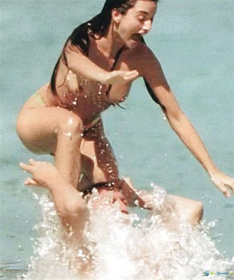 Penelope Cruz Nude Pictures Erotic Photos Of Celebrities Hot Sex Picture
