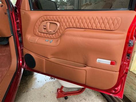 Pin By Michael Hathaway On Chevy Tahoe Obs 1995 2000 Car Interior