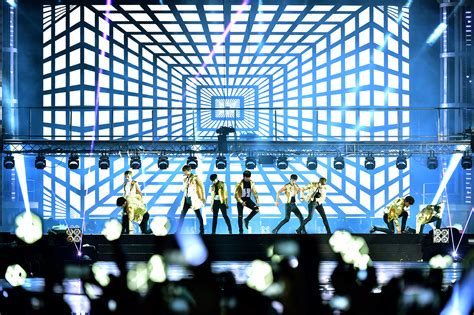 Olympic gymnastics arena, seoul, south korea running time these kinds of concerts provide great insight into the modern culture of the city and the government is seoul is proud to take. Event Coverage EXO Charms Fans at the last stop of The ...